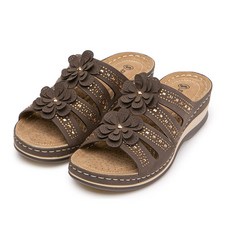 월드컵 여성 플라워 펀칭 슬리퍼 쿠션 경량 통기성 데일리 캐주얼 샌들