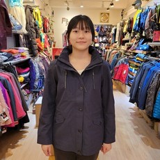 The North Face GORE-TEX 2L 防水防風透氣機能外套