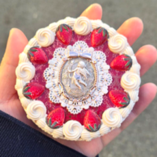 [인기상품] 플라워노즈 스트로베리 큐피드 컬렉션 프레스드 파우더 2colors 팩트파우더 플라워노즈파우더, 1개, 아이보리 베이지