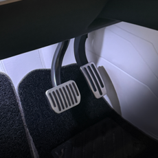 테슬라 페달 미끄럼방지 알루미늄 악세사리 모델3 모델Y 하이랜드 주니퍼 호환, 전차종공용