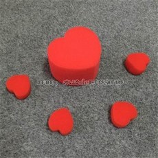新品 魔術道具海綿小球心型海綿球耐用海綿純手法街頭魔術海棉近景 副廠商品, 1個, 紅色,大心型+四顆小心型