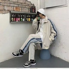 秋季新款寬鬆休閒運動套裝，百搭痞帥炸街夾克棒球服外套