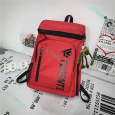 羽毛球包雙肩背包 大容量運動羽毛球拍包 網球裝備包, 紅色帶綠色青蛙掛件, 1個