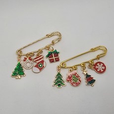 상상스토어 크리스마스 1+1 캐릭터 옷핀 브로치 세트, 2개, E