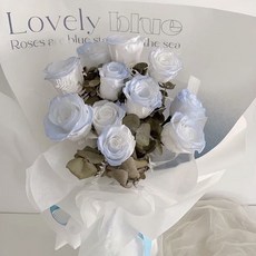 Floraflower 冰川藍玫瑰永生花花束〖韓系花束〗畢業花束 永生花花束 藍色花束 教師節 生日 情人節, 花束