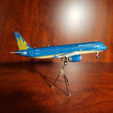 JC wings 1/200 Vietnam Airlines A321 飛機模型, 1個