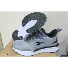 DIADORA 女生專業避震輕量慢跑 後跟穩定片
