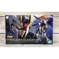 BANDAI 1/144 RG #05 FREEDOM GUNDAM 自由鋼彈 模型, 1個