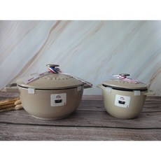 Staub 鑄鐵鍋 圓鍋 亞麻色, 1個, 24cm(松露白和食鍋）