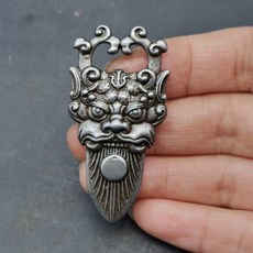 藏傳法器吊墜 老鐵器收藏品, 如圖所示, 1個