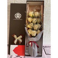 仿真永生表白生日假玫瑰花送禮盒花束情人節花情人玫瑰花520女友, 11朵香檳玫瑰大禮盒 1個