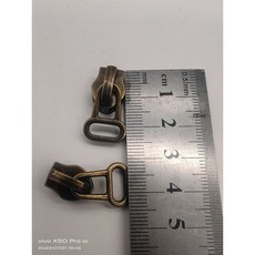 5V尼龍拉鏈葫蘆款拉鏈頭 5號古銅黑金色尼龍拉鏈頭 可加裝飾片裝飾布條 拉鏈配件 縫紉輔料拉鏈, 1個, 古銅葫蘆拉鏈頭 5號尼龍拉鏈專屬, 古銅