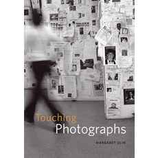 Touching Photographs Paperback, University of Chicago Press
