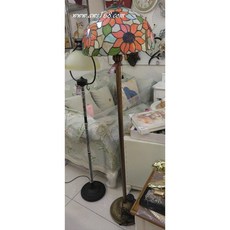 Pino Life 太陽花蒂芬妮風格立燈