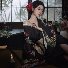 일본기모노 단체복 코스프레 빅사이즈 벚꽃 무대 공연용 일본 전통 기모노 세트 여성용 블랙 스타일 사계절 착용 우아한 개량한복 퓨전 원피스 의상, 1개, 의류+부채장식+양말+나비허리띠 일반 사이즈