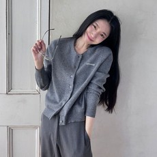 시티브리즈 3633278 시티 스몰 로고 라운드넥 가디건_4COLORS 250330