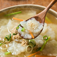 토박이마을 강원도 납작한 생감자 옹심이 수제비(육수스프포함) 떡국 전골, 2개, 510g