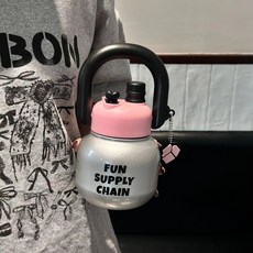 新款漸變大容量噸噸桶保溫杯高顏值運動水壺戶外便攜吸管大肚杯款, 1個, 1L, 拎拎壺-粉色680ml:食品級材質