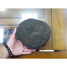 能量礦石 印尼隕石 Agni Manitite 火山玻璃 5202克，俗稱印尼天狼星，具有強大能量，可淨化空間，帶來和諧與平衡, 5.202kg