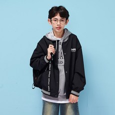 에꼴리에 남자 가을이월 스트릿 블랙 바시티 점퍼 25C0102