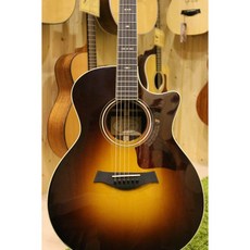 Taylor 714C 民謠吉他，音色優美，演奏舒適，高品質木材製作, 1個