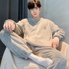 秋冬季男士珊瑚絨加厚長袖睡衣套裝，寬鬆保暖家居服，柔軟舒適可外穿