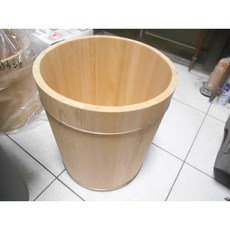 台灣檜木泡腳桶 尺寸40X40X45公分 附排水孔, 1個