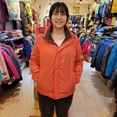 PRIMALOFT® ONE 輕便保暖外套 女性夾克 舒適保暖