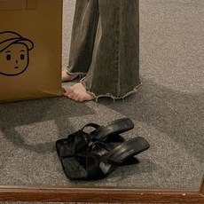 COSYEVNO 여성용 교차 스트랩 스퀘어토 미들힐 뮬 샌들 LFHtx-8