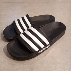 아디다스 아딜렛 샤워 슬라이드 슬리퍼 (G27625)