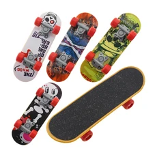 鸚鵡滑板 - 寵物鸚鵡玩具，迷你滑板，多款酷炫圖案，安全無毒材質, 迷你滑板, 1個