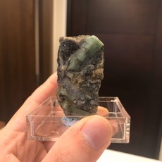 天然祖母綠礦石標本 礦物標本 emerald 收藏品 喜好礦石者禮物, 1個