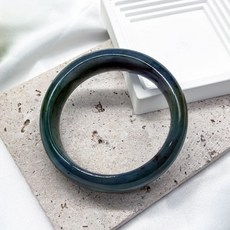 墨竹翠影玉環 玉鐲 手鐲 玉 翡翠玉鐲 收藏佳品 適合日常與正式場合 東方文化 收藏品 贈禮 禮物首選 日常配戴, 深綠色