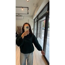 KR Garden 碰碰袖坑條微短版毛衣