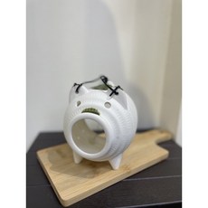 YCY 日本製 可愛呆萌 蚊香豬 居家驅蚊必備 造型可愛 有效驅蚊 守護家人健康, 大豬（白）