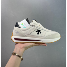 데상트 남녀화 ESPORT STYLE 화이트블랙퍼플