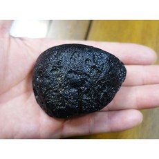 §能量礦石§ RIZALITE Tektite 菲律賓隕石 重175克 泰國隕石 黑隕石 玻璃隕石 雷公墨 衝擊玻璃, 1個