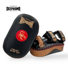 DEEPBOMB頂級牛皮腿靶 輕量化泰拳踢靶 MMA散打跆拳訓練腳靶, 1個