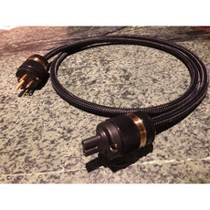 沐耳 B3 八字電源線：全鋁箔屏蔽 3C 電源線 ACT 鍍金醫療級電源公母頭 1.5 米, 1個