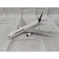 Herpa Wings Boeing 777F Cargo 1/500 漢莎航空塗裝, 1個