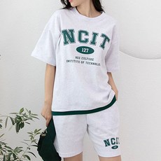 SOON2DLE 女款英文字母短袖T恤+短褲