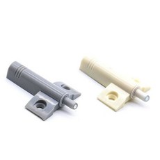 도어콰이엇클로즈, 흰색