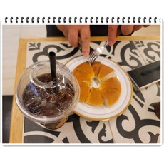 베이글 구워서 아이스박스 포장으로 배송됩니다. 도착즉시 냉동보관 하세요, 5개, 130g