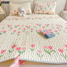 DFMEI A類母嬰級乳膠涼蓆三件套冰絲席加厚乳膠學生宿舍涼感絲空調軟席, 甜蜜小兔
