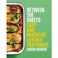 (영문도서) Between the Sheets: Easy and Inventive Layered Traybakes Hardcover, Murdoch Books, English, 9781922616937