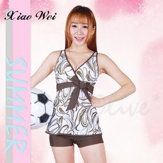 小薇的店 舒沛品牌 墨綠幾何圖騰二件式泳裝 (M-XL) 時尚顯瘦，特價590元, M
