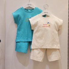 [아가방]강남점*신축성이 좋은 소재에 활동성이 좋은 7부 상하세트/ 귀여운 아이스크림 와펜 포인트를 주어 귀여운 아이템