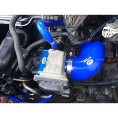 普菲迅國際 MAZDA 馬3 1.6L強化矽膠進氣管，提升引擎性能，耐高溫抗老化，優化燃燒效率, 1個, 進氣管紅色