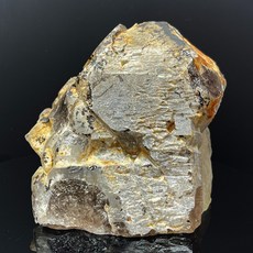 OLINA DESIGN 茶黃水晶骨幹晶柱 金字塔老皮紋雙色鱷魚皮 尺寸約120x115x103 mm, 1個