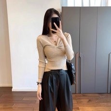 디자인 감각 V 짧은 칼라 슬림핏 니트 스웨터 여성용 봄 스타일리시한 이너웨어